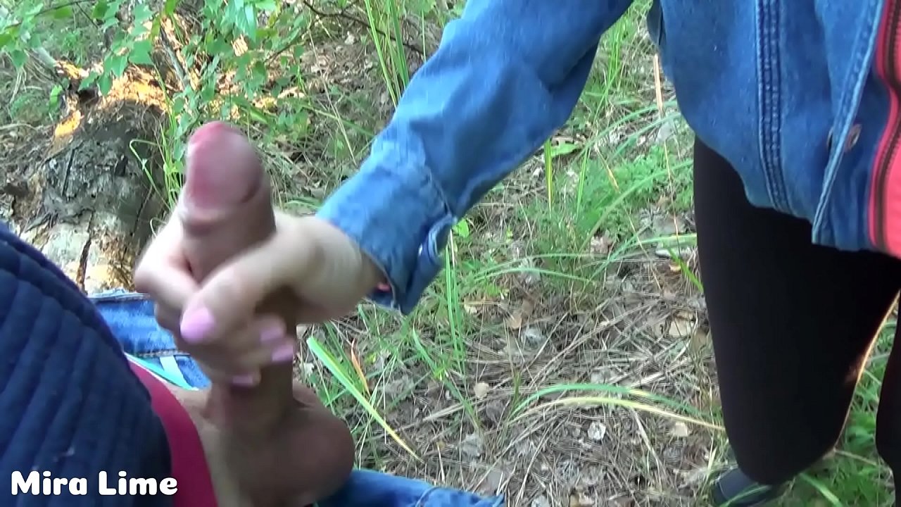 Stepfather ati ọmọbinrin fokii ninu awọn Woods nigba ti Mama ko ni ri